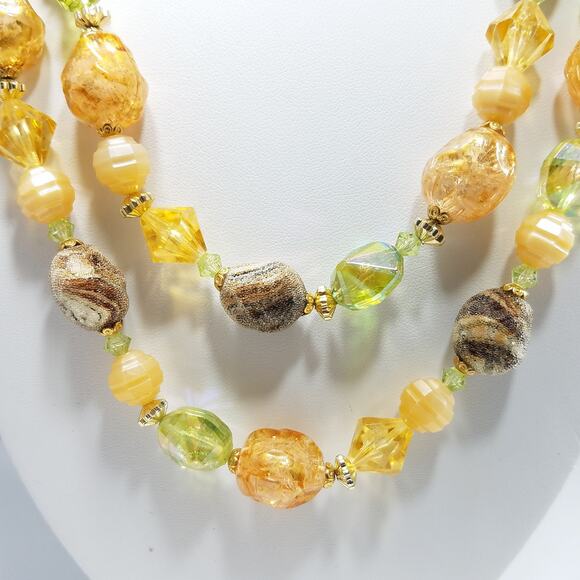 Vintage West Germany Lime & Gold Lucite Art Beads Necklace - Picture 9 of 10